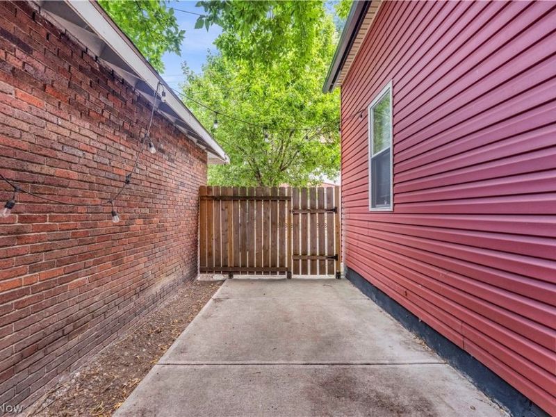 5215 Duke Avenue, Cleveland, OH 44102 Photo 20