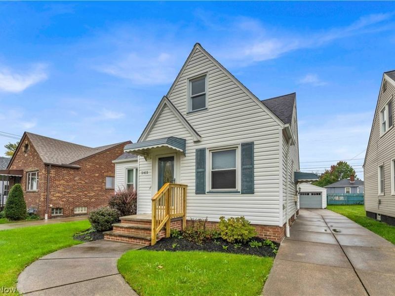 5411 Forest Avenue, Parma, OH 44129 Photo 2