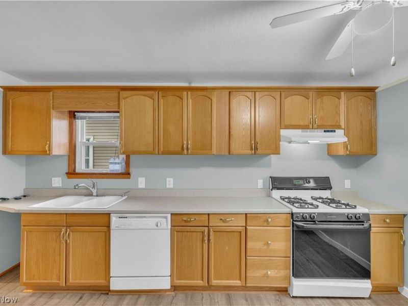 5411 Forest Avenue, Parma, OH 44129 Photo 8