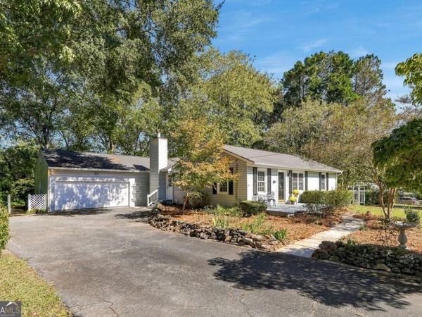 4841 Lula Street NW, Lilburn, GA 30047