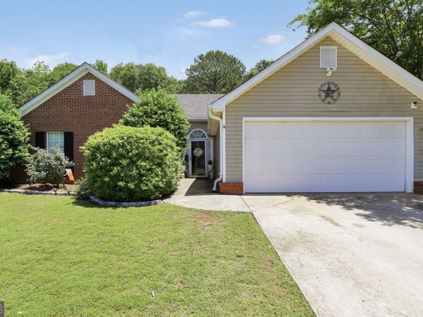 422 Old Ivy Path, Mcdonough, GA 30253