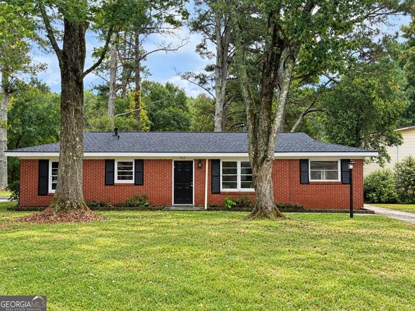 321 W Bonnell Street, Oxford, GA 30054