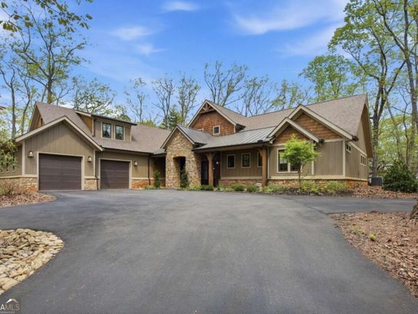 83 Summit Drive W, Big Canoe, GA 30143