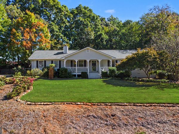 4409 Hidden Oaks Drive, Flowery Branch, GA 30542