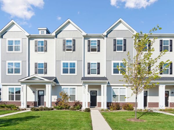 4509 Chelsea Manor Circle , Aurora, IL 60504