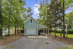 108 Lowndes Lane photo 4