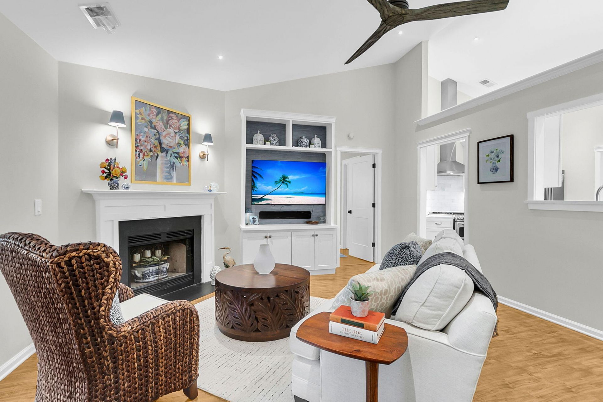 341 Jardinere Walk Photo 15