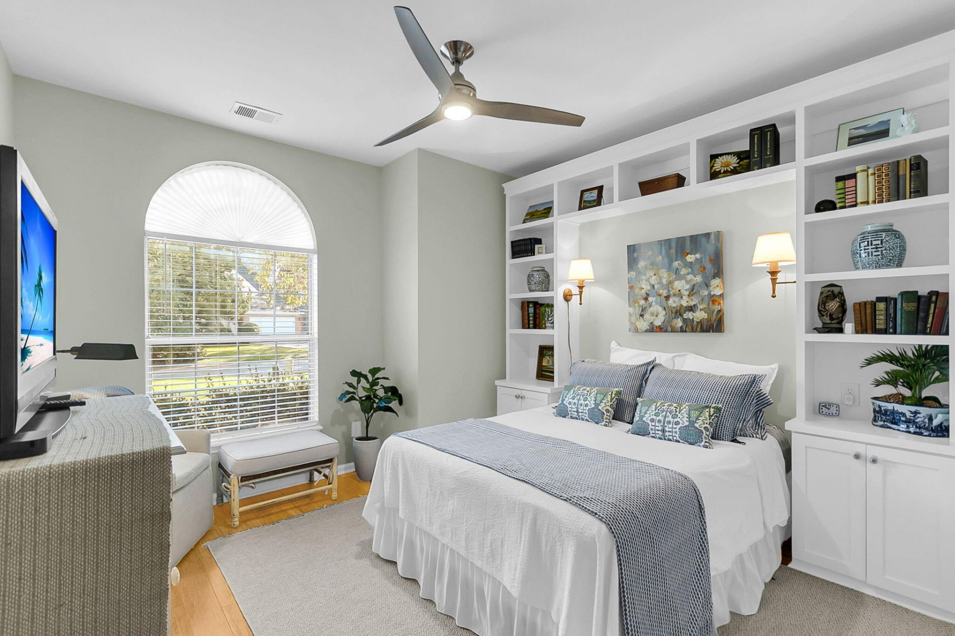 341 Jardinere Walk Photo 35