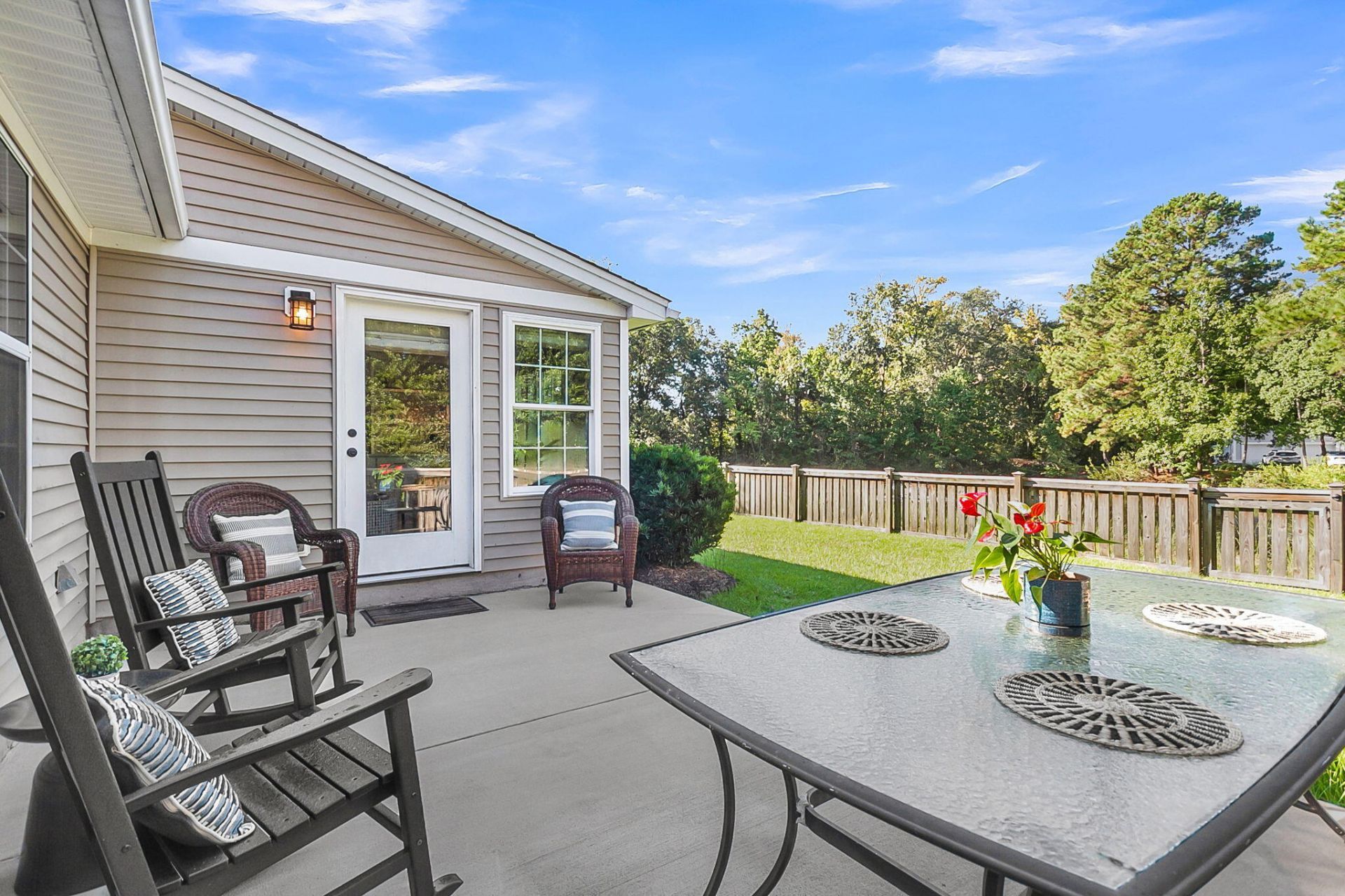 341 Jardinere Walk Photo 42