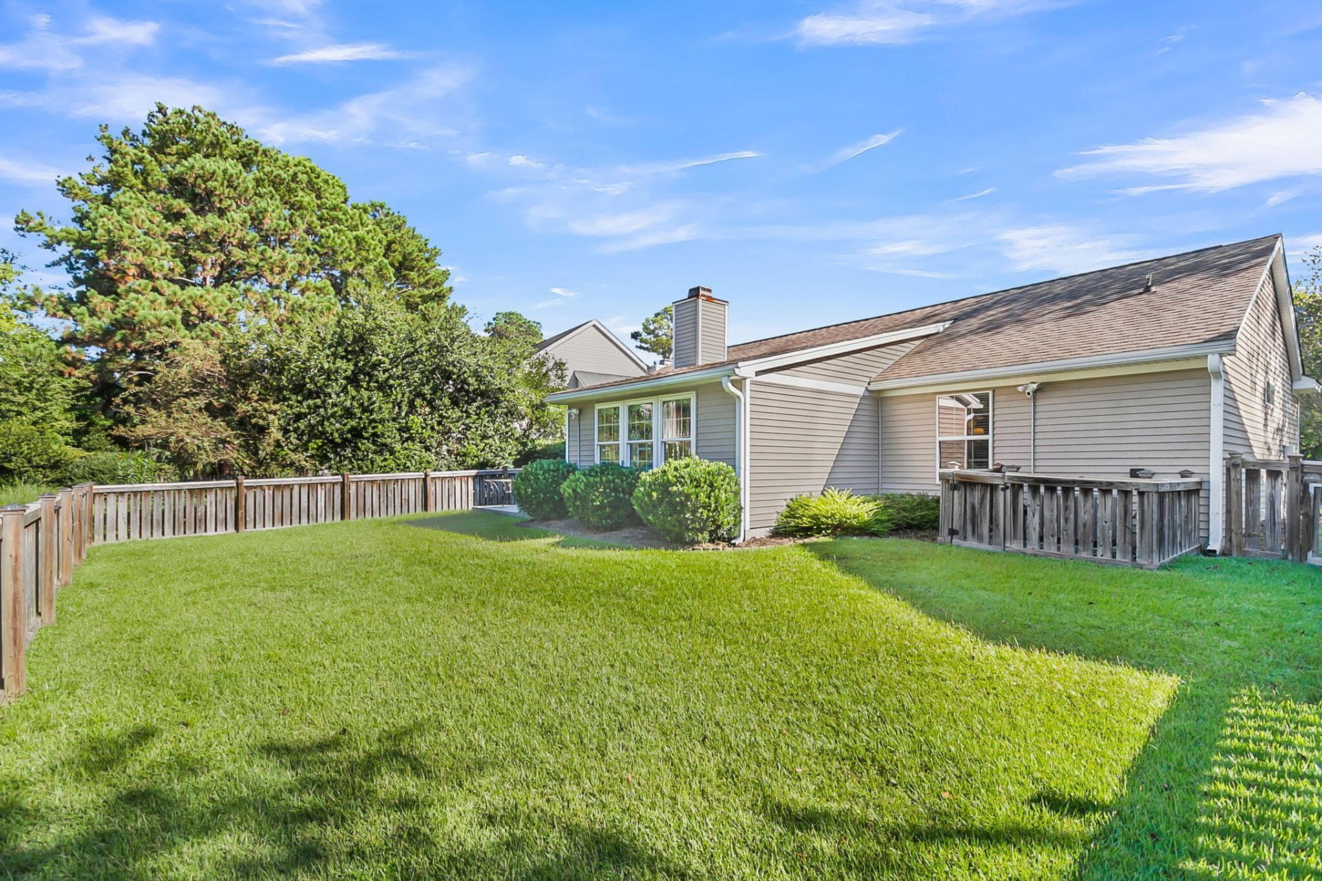 341 Jardinere Walk Photo 45