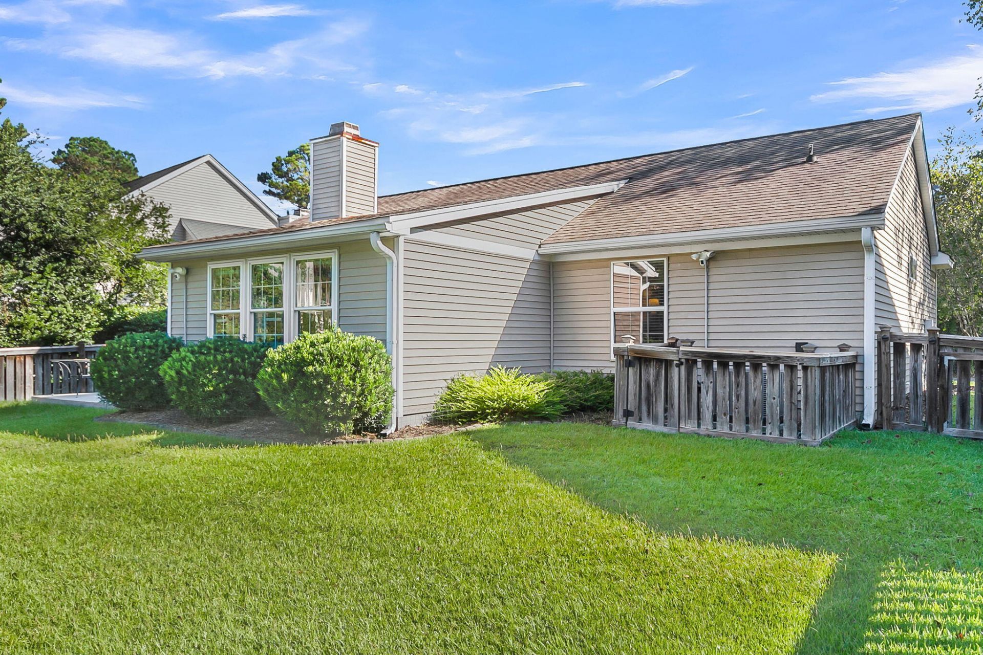 341 Jardinere Walk Photo 47