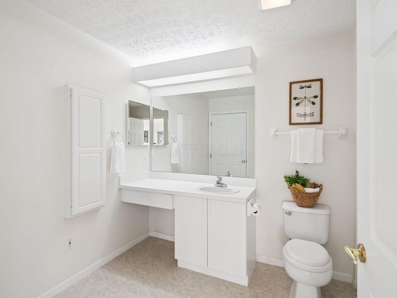 5648 Meadowood Lane, Westerville, OH 43082 Photo 20