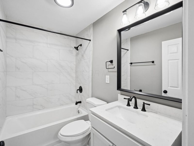 5057 Fullerton Drive, Columbus, OH 43232 Photo 11