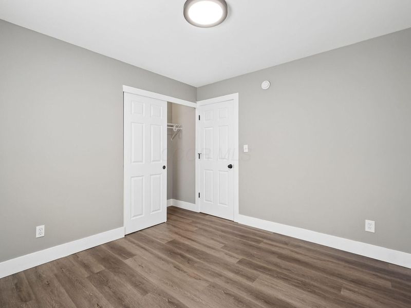 5057 Fullerton Drive, Columbus, OH 43232 Photo 9
