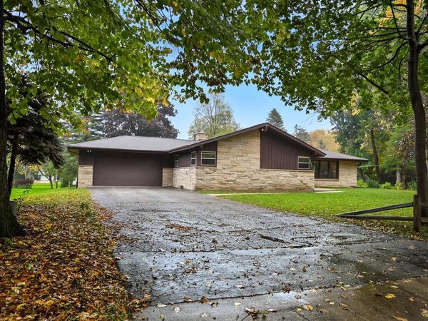 5236 S 44th STREET, Greenfield, WI 53220