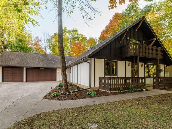 S70W16663 Hedgewood DRIVE, Muskego, WI 53150