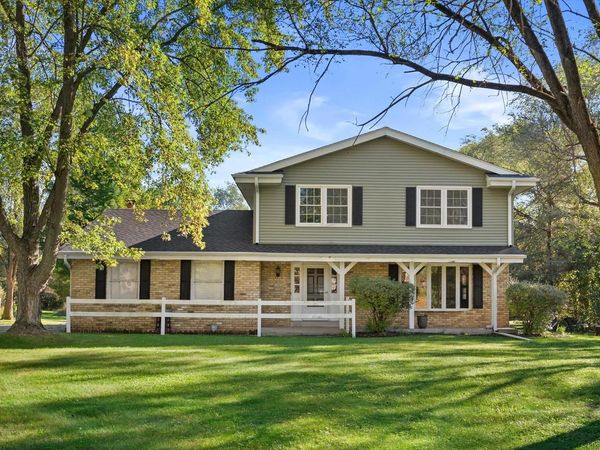W328S7882 Glen WAY, Mukwonago, WI 53149