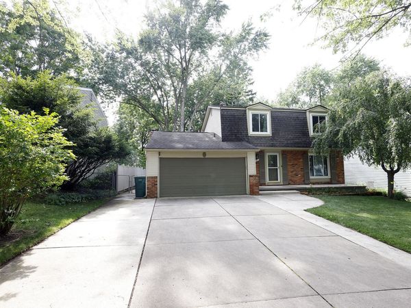 40 Colony Court, Ypsilanti, MI 48197