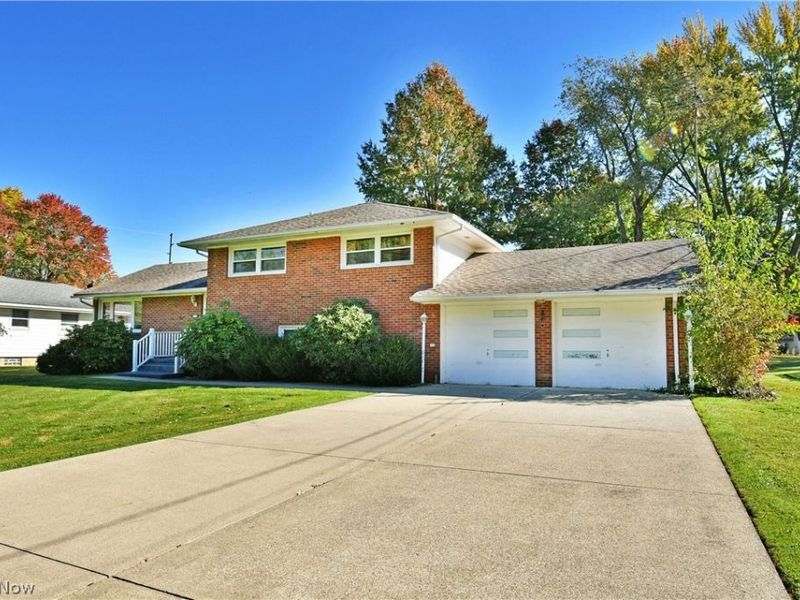 1639 Gypsy Lane, Niles, OH 44446 Photo 2