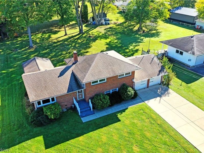 1639 Gypsy Lane, Niles, OH 44446 Photo 4