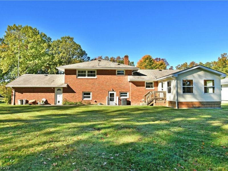 1639 Gypsy Lane, Niles, OH 44446 Photo 5