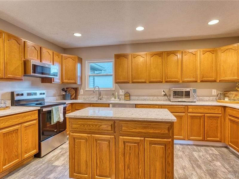 1271 Windsong Trail, Fairborn, OH 45324 Photo 10