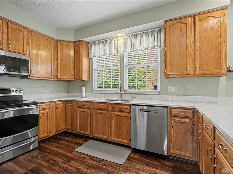 4155 Country Glen Circle, Beavercreek, OH 45432 Photo 17