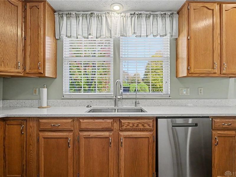 4155 Country Glen Circle, Beavercreek, OH 45432 Photo 18