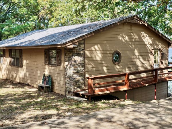 1526 Robin Hood Road , Eufaula, OK 74432