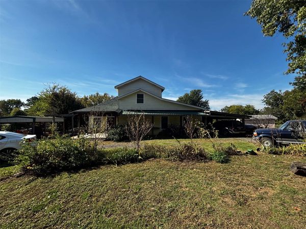 609 Jefferson Davis Boulevard , Fort Gibson, OK 74434