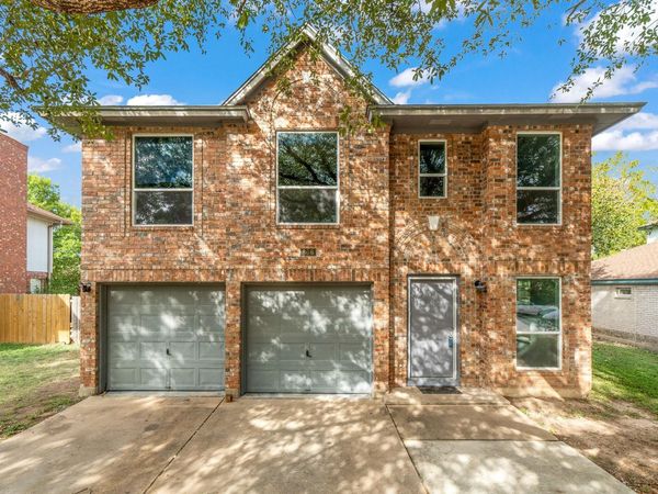 806 Cactus Bend DR, Pflugerville, TX 78660