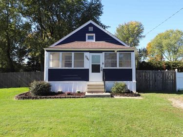 7345 Maplewood Drive, Temperance, MI 48182