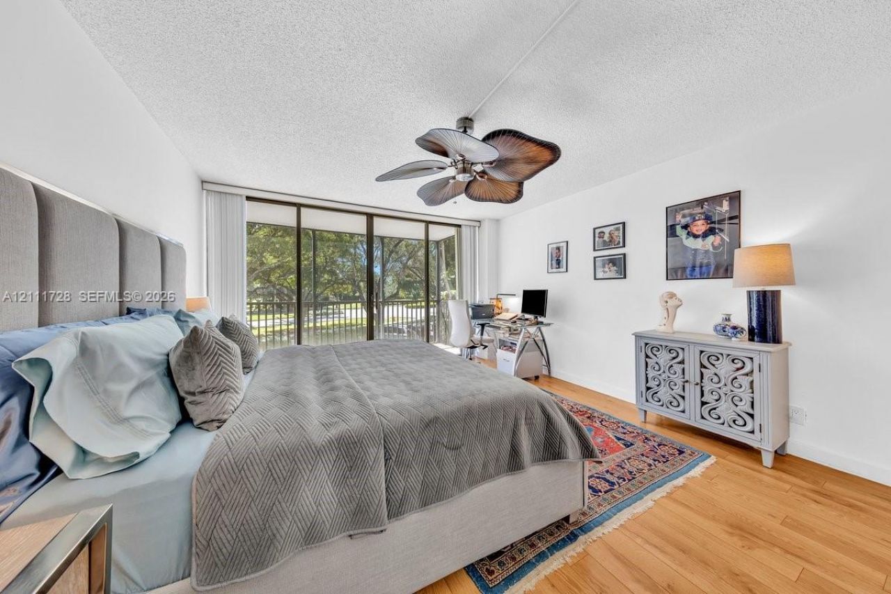 3401 N Country Club Dr , Unit 110, Aventura, FL 33180 Photo