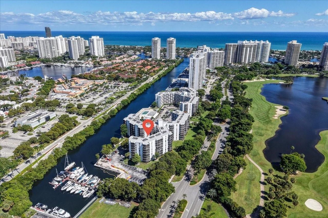 3401 N Country Club Dr , Unit 110, Aventura, FL 33180 Photo