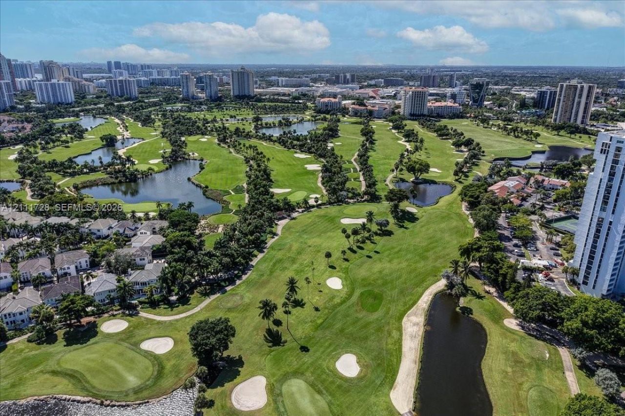 3401 N Country Club Dr , Unit 110, Aventura, FL 33180 Photo