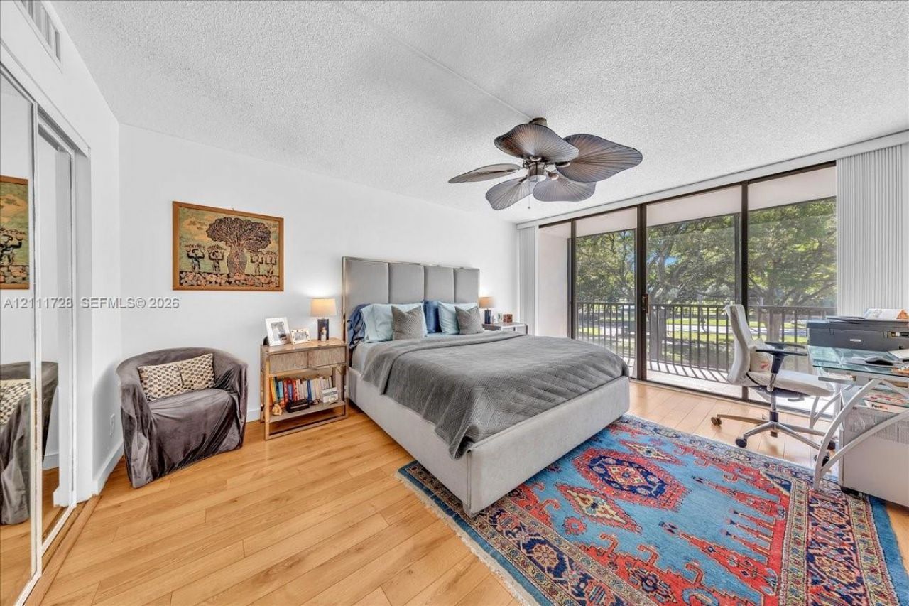 3401 N Country Club Dr , Unit 110, Aventura, FL 33180 Photo