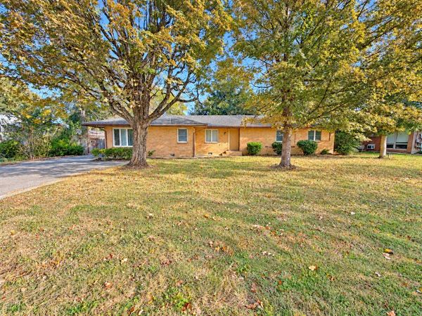 921 McArthur St , Manchester, TN 37355