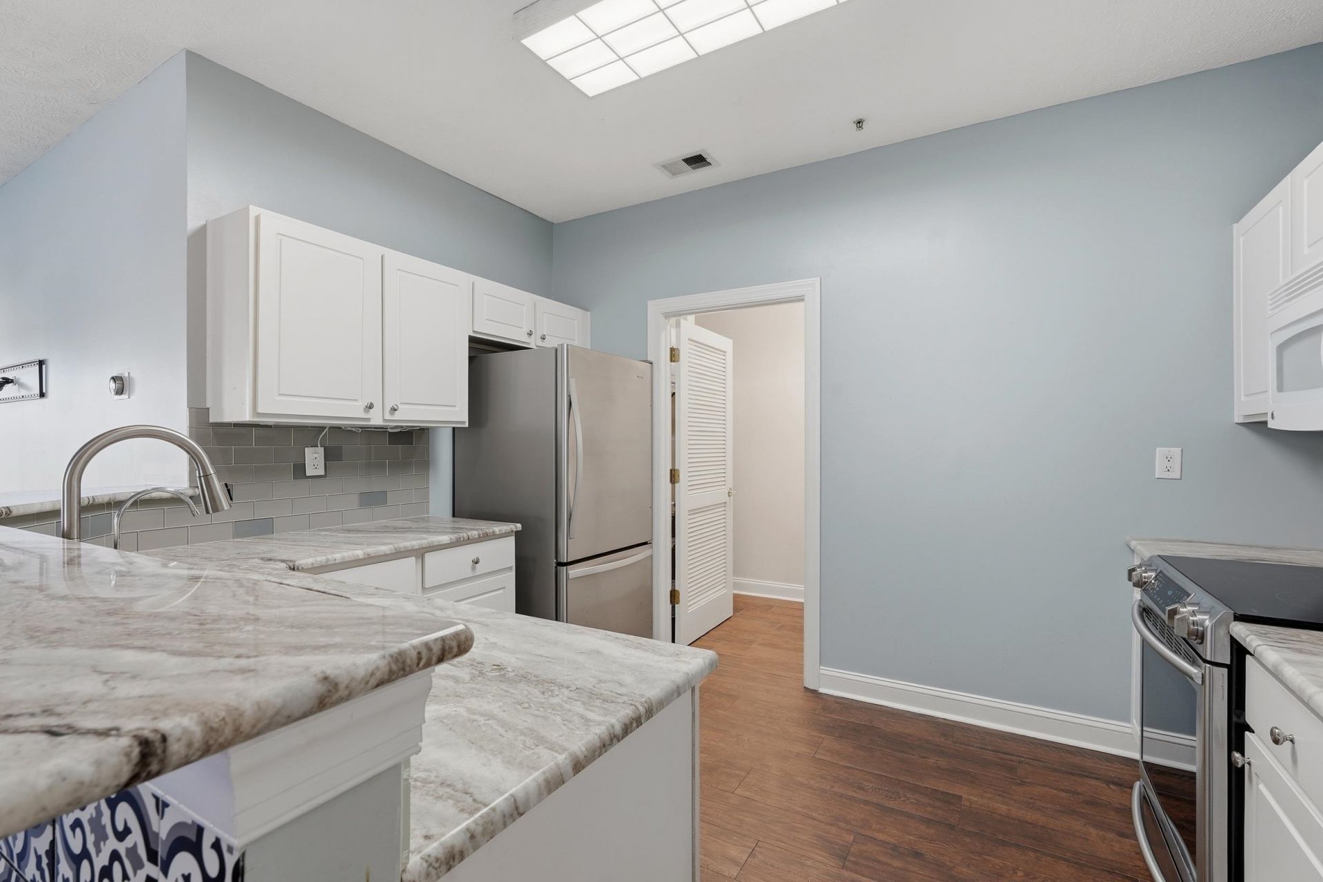 5090 Windsor Green Way  Photo 24