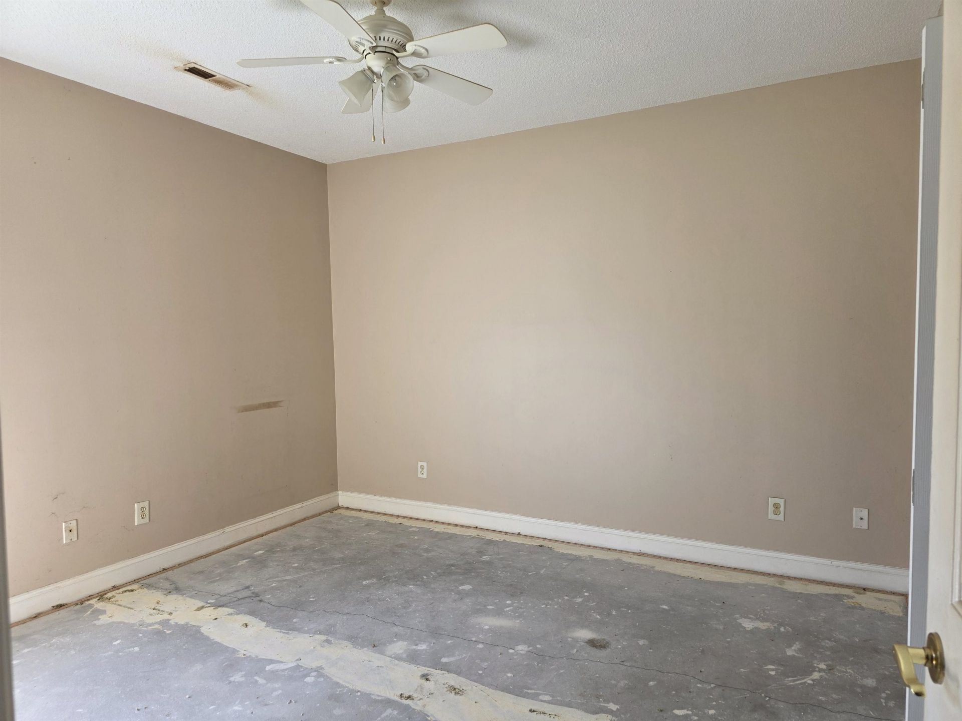 713 Golden Eagle Dr. Photo 11