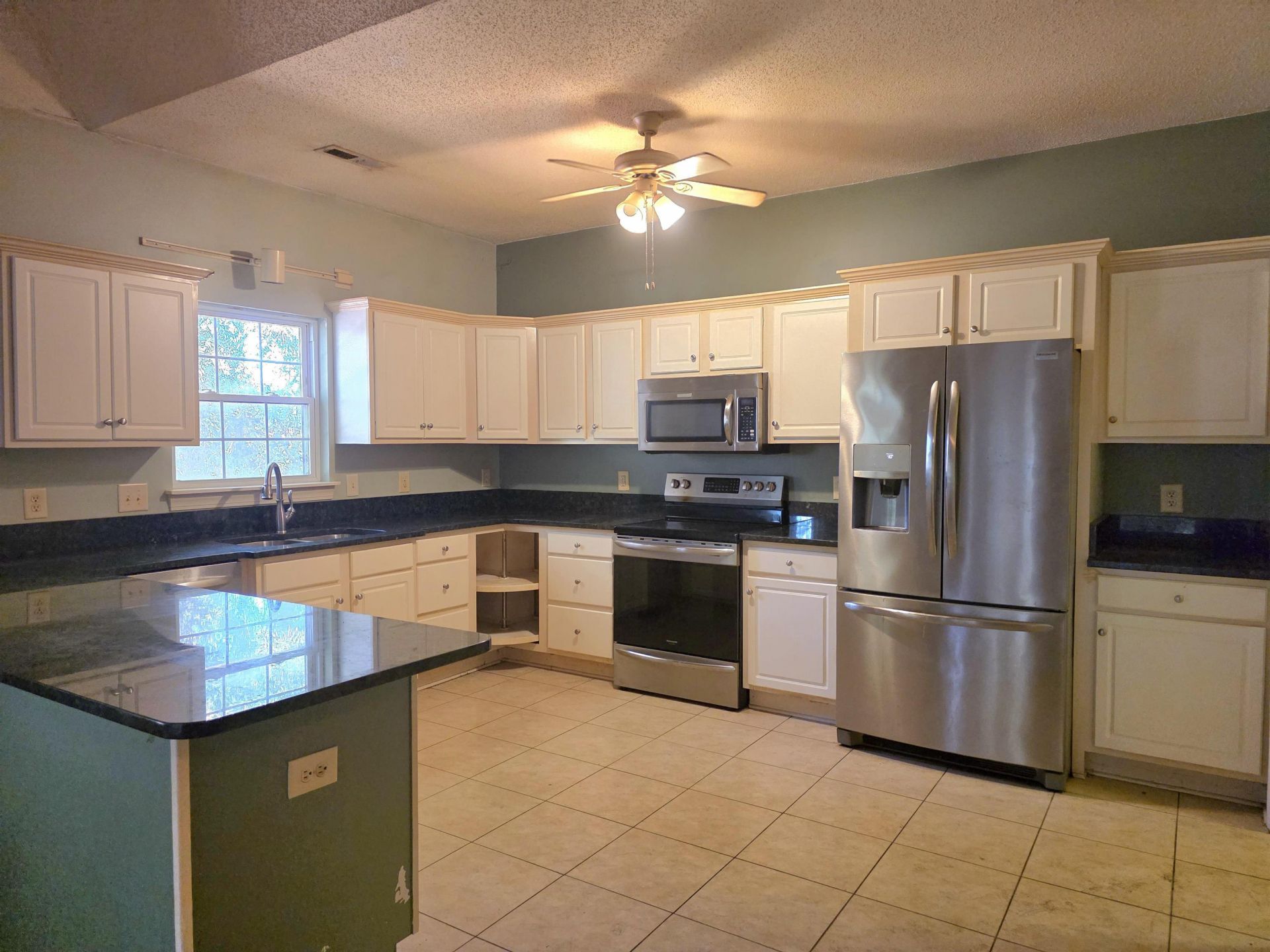 713 Golden Eagle Dr. Photo 6