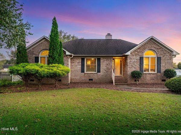2143 Vale Court , Winterville, NC 28590