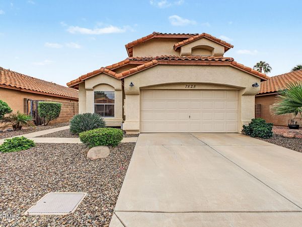 7525 W Kerry Lane, Glendale, AZ 85308