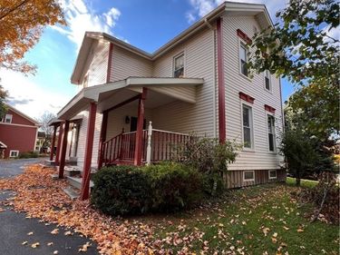 1962 Middle Road , Oneida, NY 13421