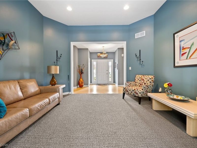 1517 Spring Wood Lane, Uniontown, OH 44685 Photo 4
