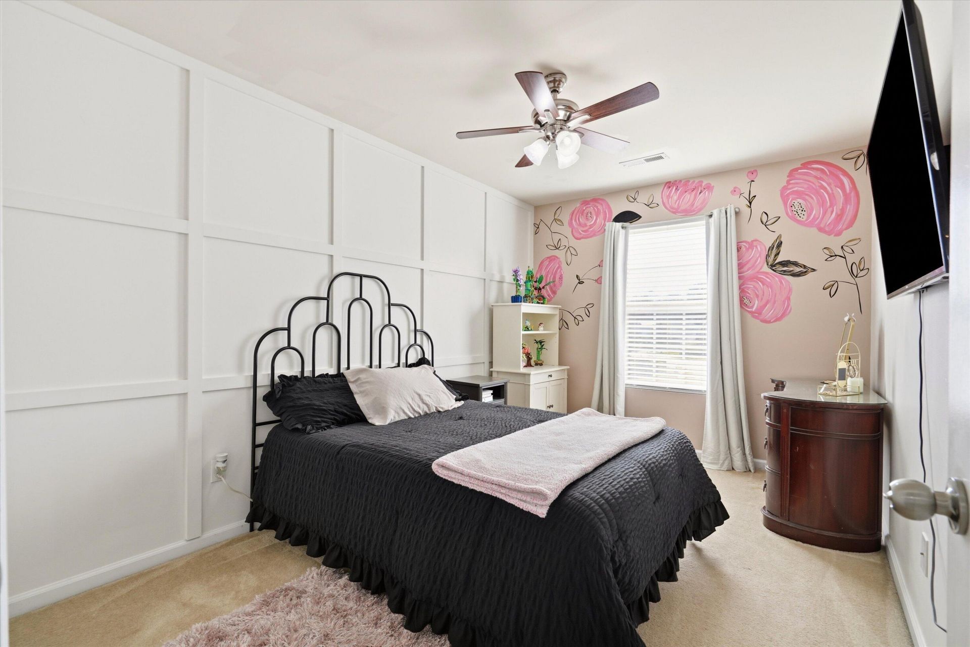 9617 Roseberry Street Photo 24