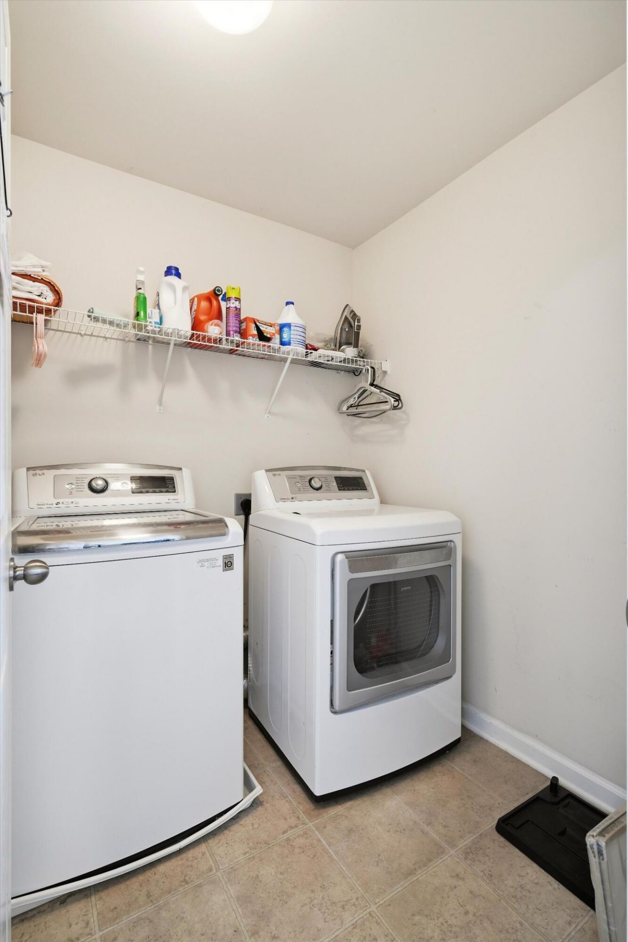 9617 Roseberry Street Photo 26