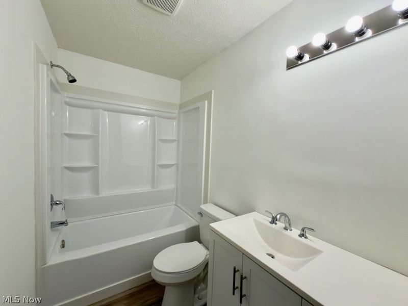 102 4th Street , Belpre, OH 45714 Photo 13