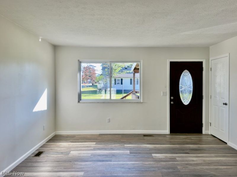 102 4th Street , Belpre, OH 45714 Photo 7