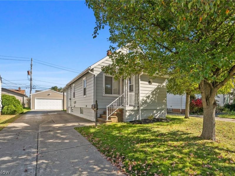 1531 Woodhurst Avenue , Mayfield Heights, OH 44124 Photo 1