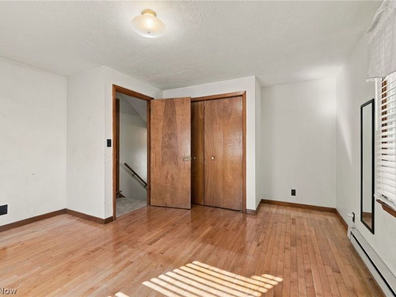 1531 Woodhurst Avenue , Mayfield Heights, OH 44124 Photo 16